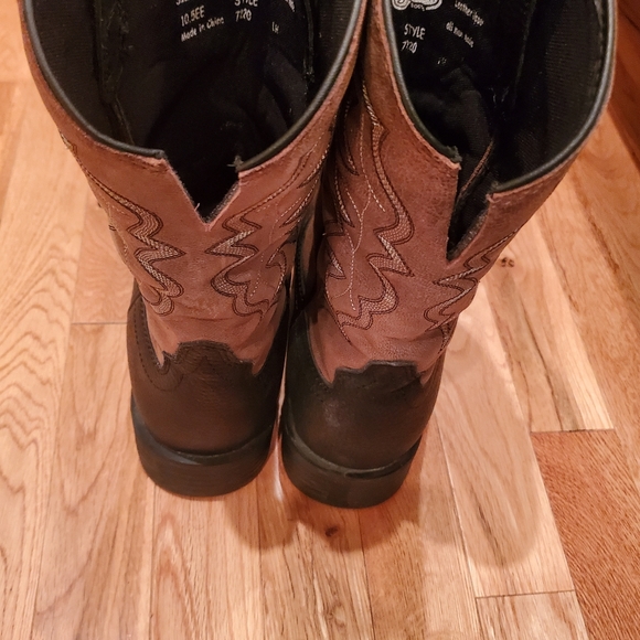 Men's Justin Cowboy Boots Like New Black and Brown 10.5EE - Picture 4 of 5